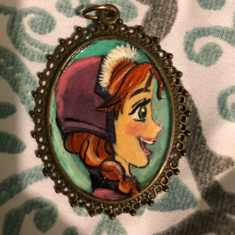 Ana and Olaf Charm necklace